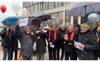 OYAD üyeleri hak arayışında 100. günde: 'Vatan kahramanlarının alın terine sahip çıkın'