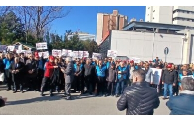 58. GÜNDE BİZİ YANLIZ BIRAKMAYAN SESİMİZ OLAN FLASH TV AİLESİNE TEŞEKKÜR EDERİZ