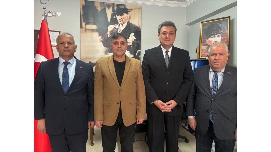 İYİ Parti Ayfonkarahisar İl Başkan Yardımcısı Sayın Mevlüt TEKDEMİR ve Sayın Cuma ÇİFTÇİ'nin dernegimizi ziyaretleri